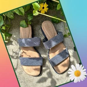 Kelly & Katie Minda Sandal